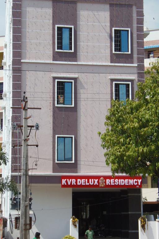 Вилла Kvr Deluxe Residency Тирупати Экстерьер фото