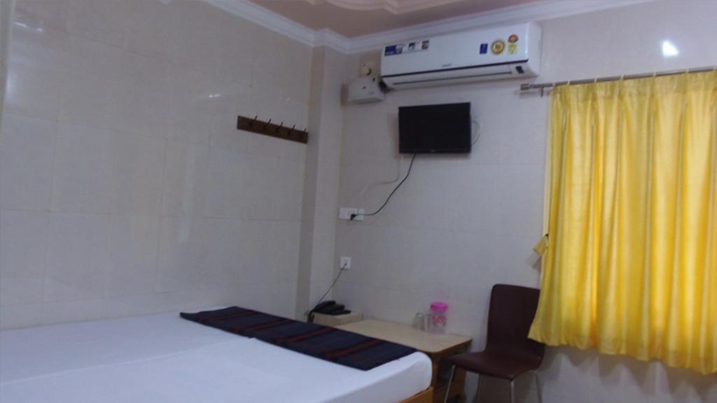 Вилла Kvr Deluxe Residency Тирупати Номер фото